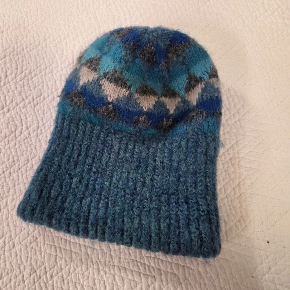 Blue Fair Isle Chunky Knit Beanie Slouchy Winter Hat Wool Blend Geometric Nordic